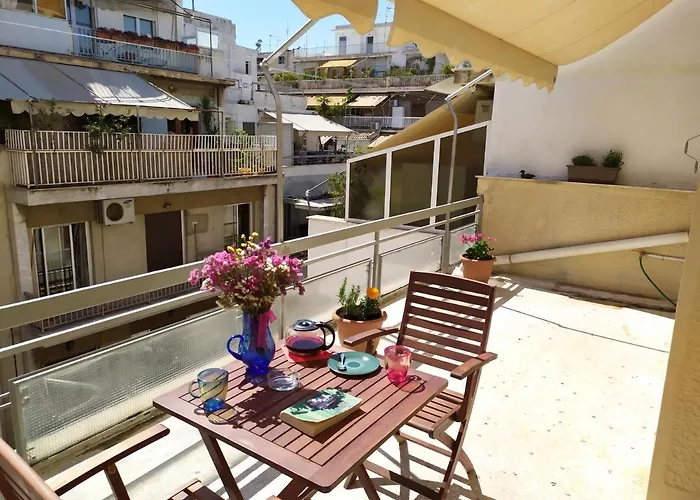 Renovated Apartment Close To Exarchia Square