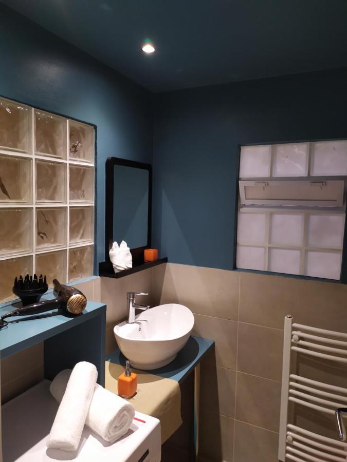 Appartement Renovated Close To Exarchia Square